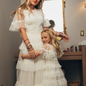 XL Whimsical dress in white